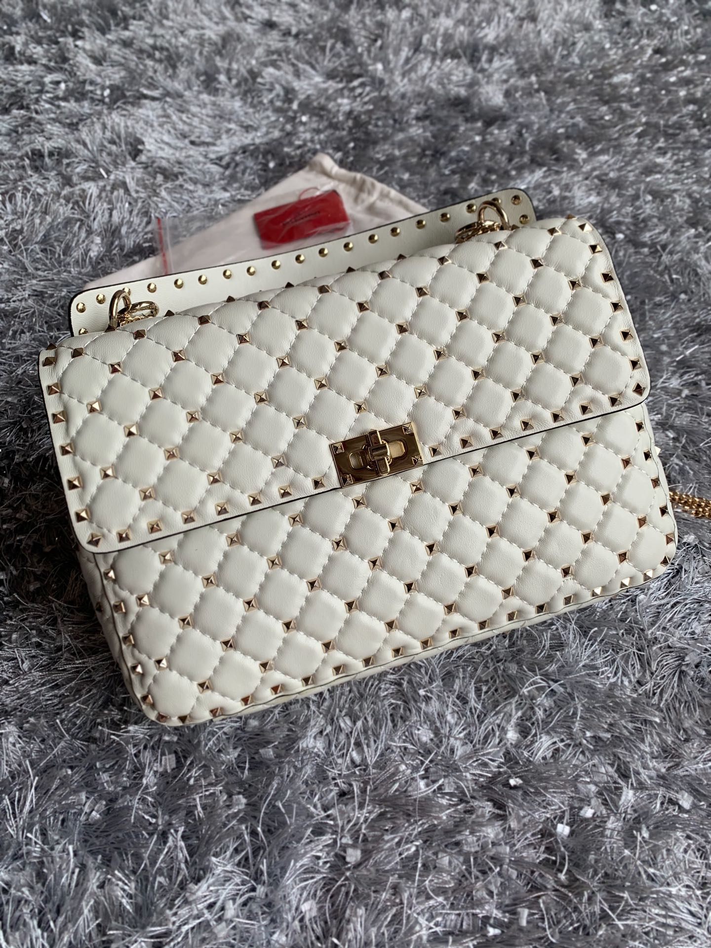 Valentino Garavani Rockstud Spike Big Chain Bag in Ivory Supple Lambskin Nappa